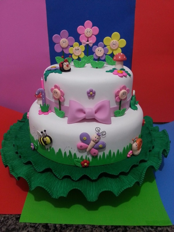 Bolo com pasta americana Jardim Encantado em Cotia Sympla