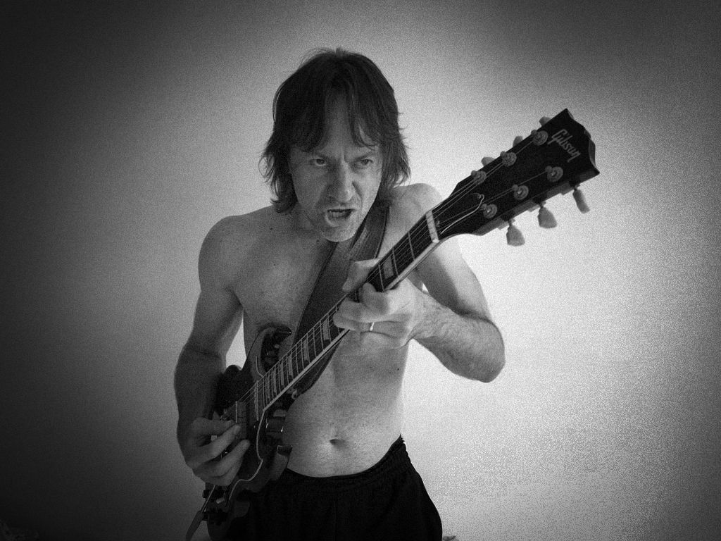 Vanda And The Youngs @ The Raven Music Bar - São Paulo, SP