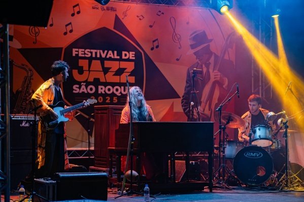 DU ROMPA HAMMOND TRIO feat. DANIEL DAIBEM no Caverna Rock Pinball