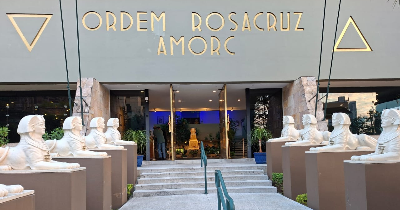 Jantar de confraternização em comemoração ao dia Nacional dos Rosacruzes.