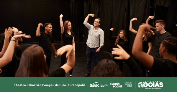 Imagem do evento Theatro Sebastião Pompeu - Curso: Corpo e Expressão com Gil Tobias (ADULTO)