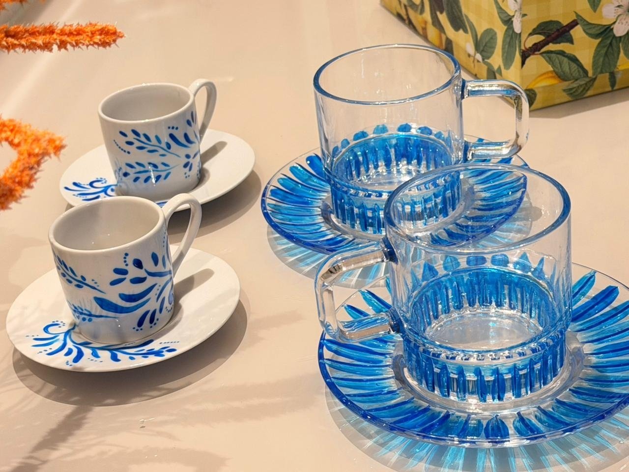 Tons e Taças por Debora Srour no Vogue Square - Xícara