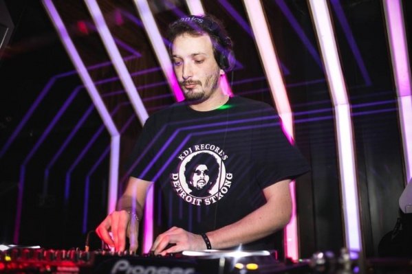 Imagem do evento SUNSET COM NEY FAUSTINI