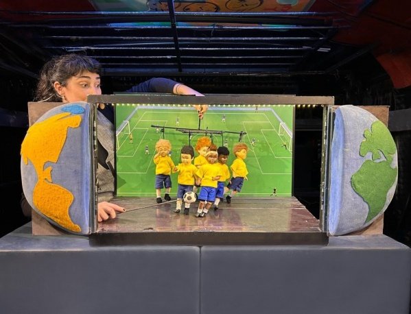 Imagem do evento O Mundo é Uma Bola no Galpão dos Bonecos