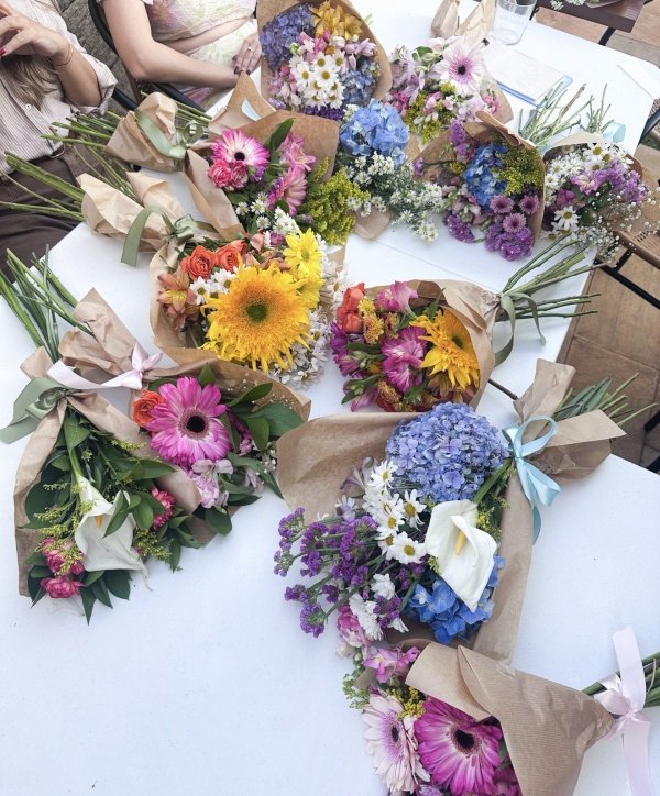 Imagem do evento Entre Flores: uma oficina de arranjo floral