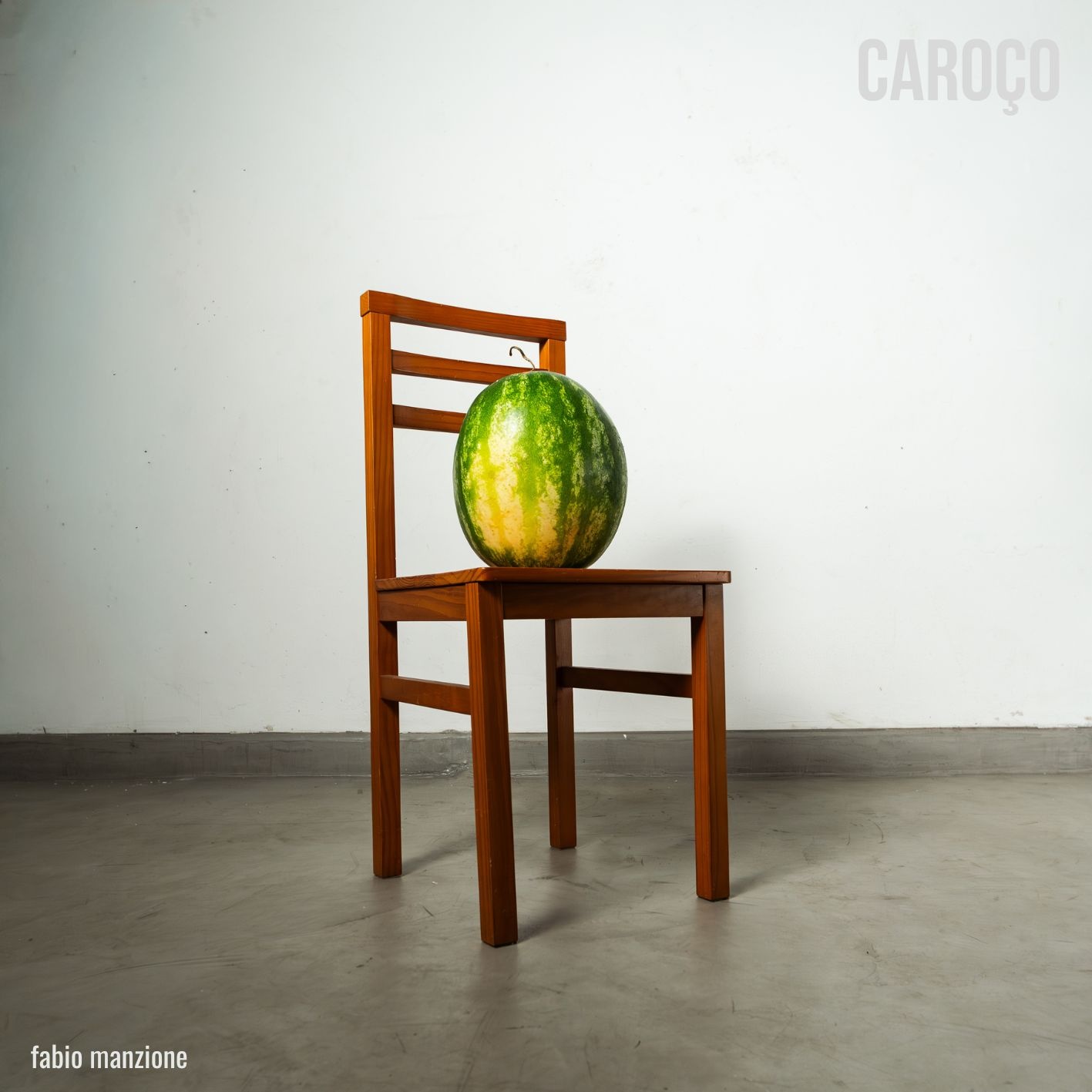 Imagem da fonte — Lançamento do álbum Caroço de Fabio Manzione
