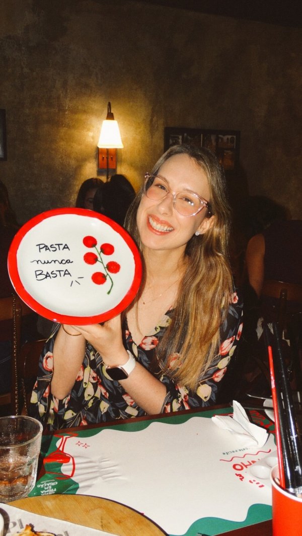 Imagem do evento Happy (Art) Hour | Pintura de prato de porcelana